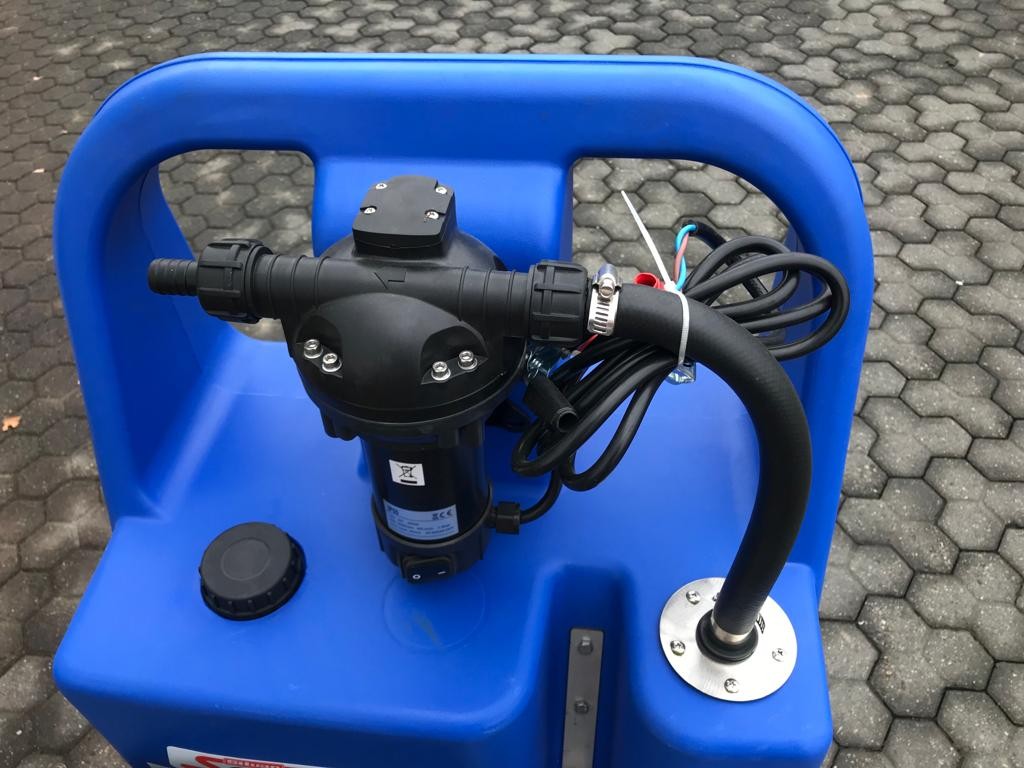 Serbatoio trolley 100 LT per urea