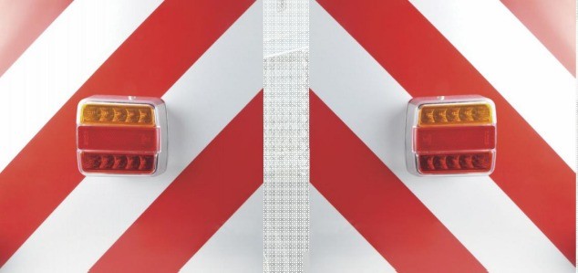 Kit pannelli riflettenti c/fanale a LED - caravan